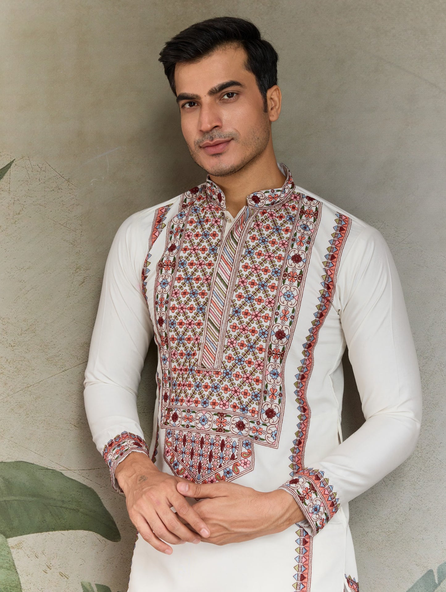 Kurta festif Homme blanc cassé en soie viscose avec broderies