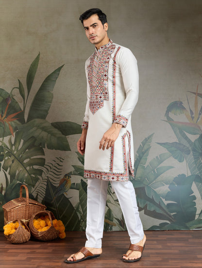 Kurta festif Homme blanc cassé en soie viscose avec broderies