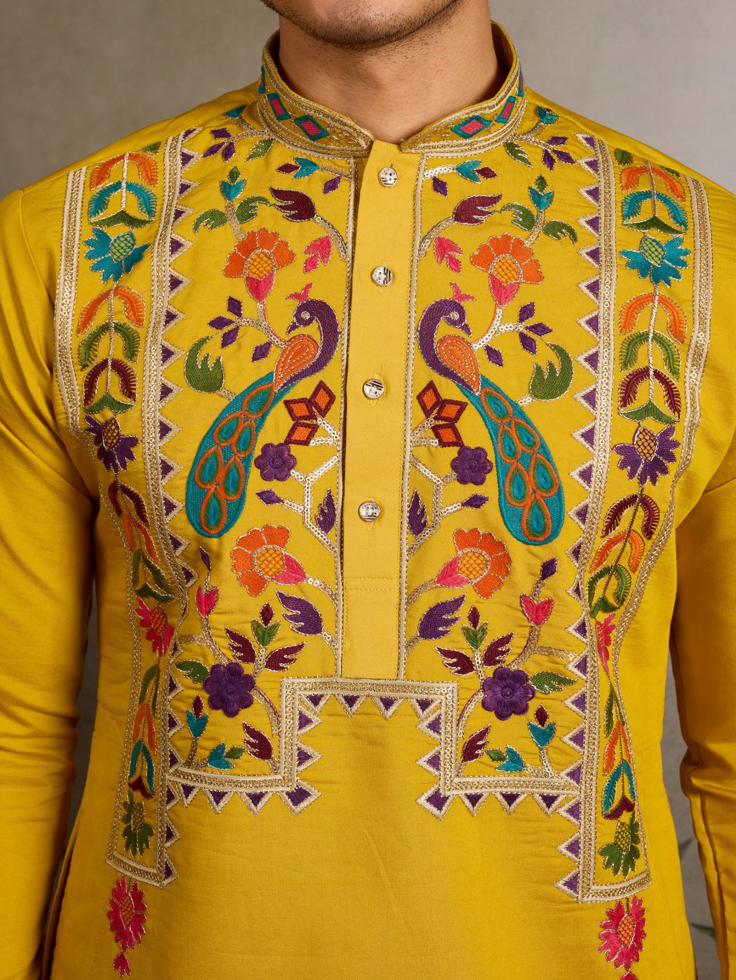 Himmelblaues Kurta mit Spiegelstickerei und Dupatta