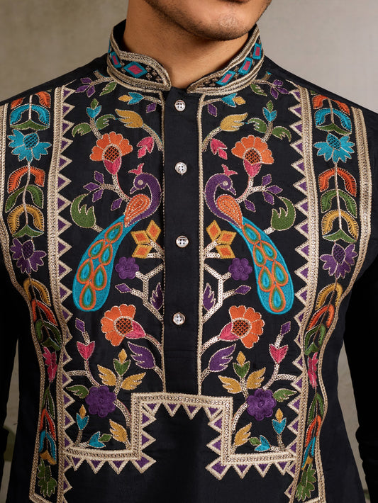 Himmelblaues Kurta mit Spiegelstickerei und Dupatta