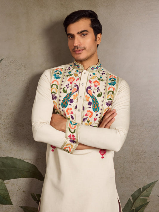 Himmelblaues Kurta mit Spiegelstickerei und Dupatta