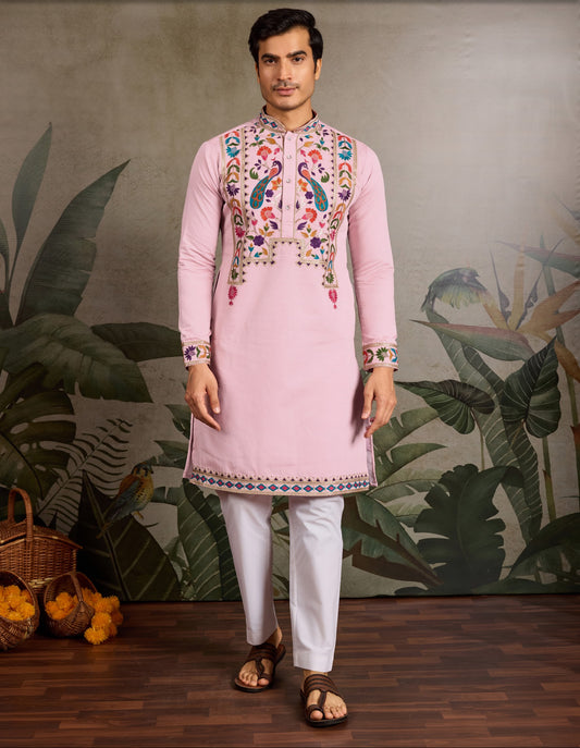 Himmelblaues Kurta mit Spiegelstickerei und Dupatta
