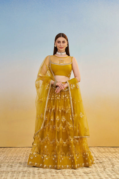 Lehenga Jaune Clair en tulle avec broderies et sequins brillants festif COLLECTION LARA