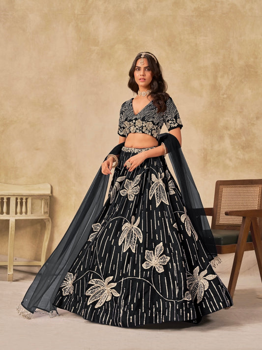 Lehenga noir de soirée avec fleurs en soie artificielle COLLECTION RIYAH