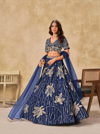 Lehenga bleu nuit de soirée avec fleurs en soie artificielle COLLECTION RIYAH