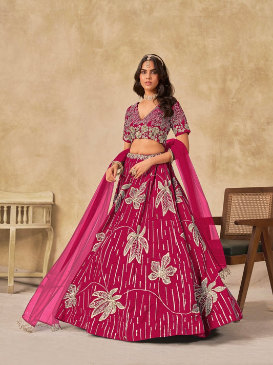 Lehenga rose fuchsia de soirée avec fleurs en soie artificielle COLLECTION RIYAH