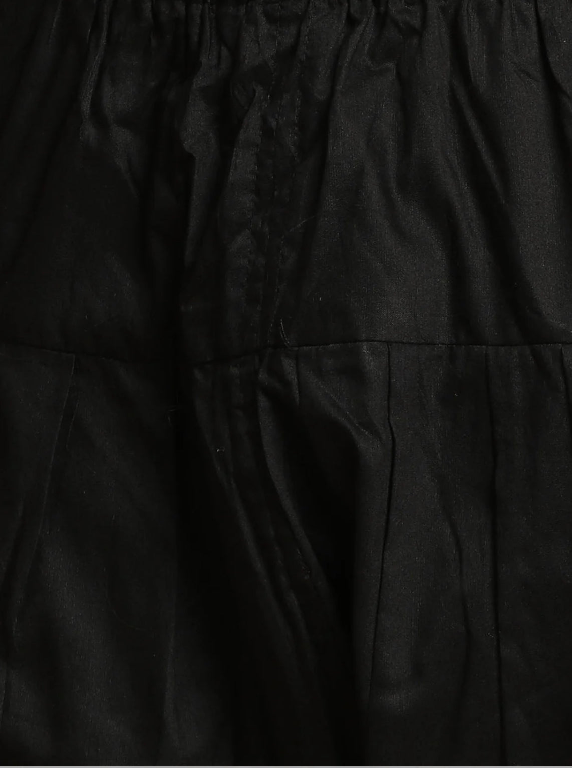 Kurta Pantalon Patiala Noir en Georgette et sequins à col dégagé