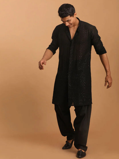 Kurta Pantalon Patiala Noir en Georgette et sequins à col dégagé