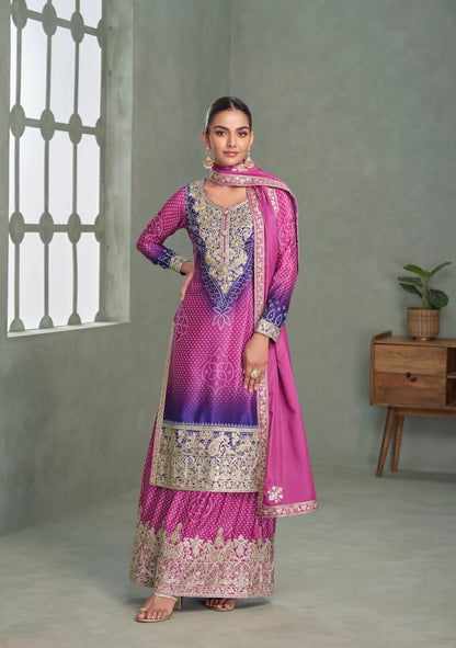 Salwar Palazzo en soie chinon avec broderies et motifs rose fuchsia et violet iris bicolore COLLECTION AMREEN