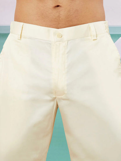 Ensemble Homme Kurta vert pistache de célébration en rayon avec Dupatta et pantalon crème COLLECTION KABIR