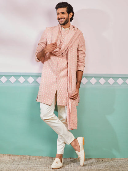 Ensemble Homme Kurta rose pêche de célébration en rayon avec Dupatta et pantalon crème COLLECTION KABIR