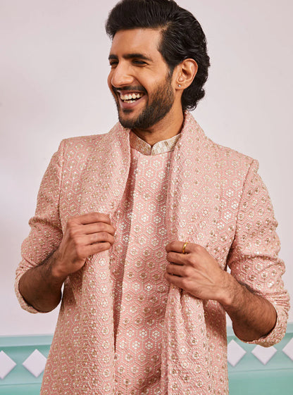 Ensemble Homme Kurta rose pêche de célébration en rayon avec Dupatta et pantalon crème COLLECTION KABIR