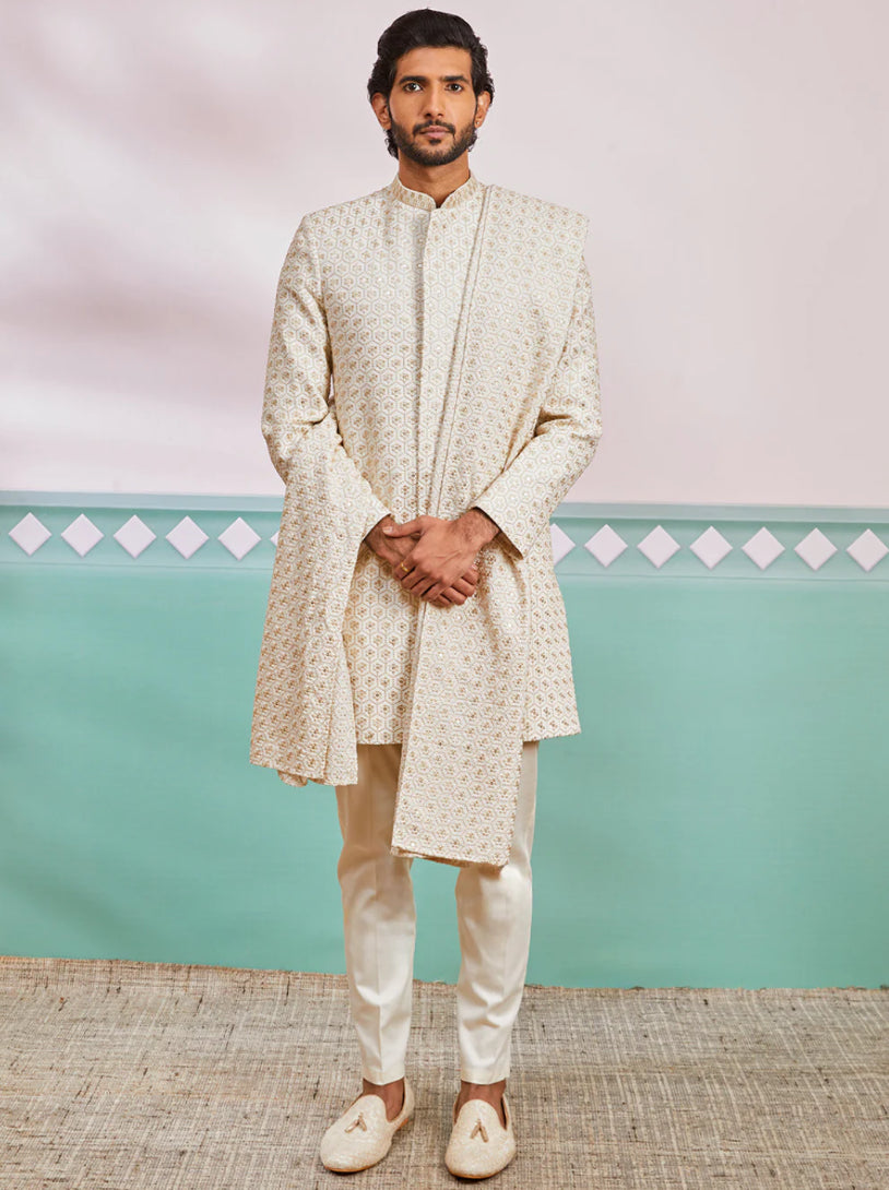 Ensemble Homme Kurta blanc cassé de célébration en rayon avec Dupatta et pantalon crème COLLECTION KABIR