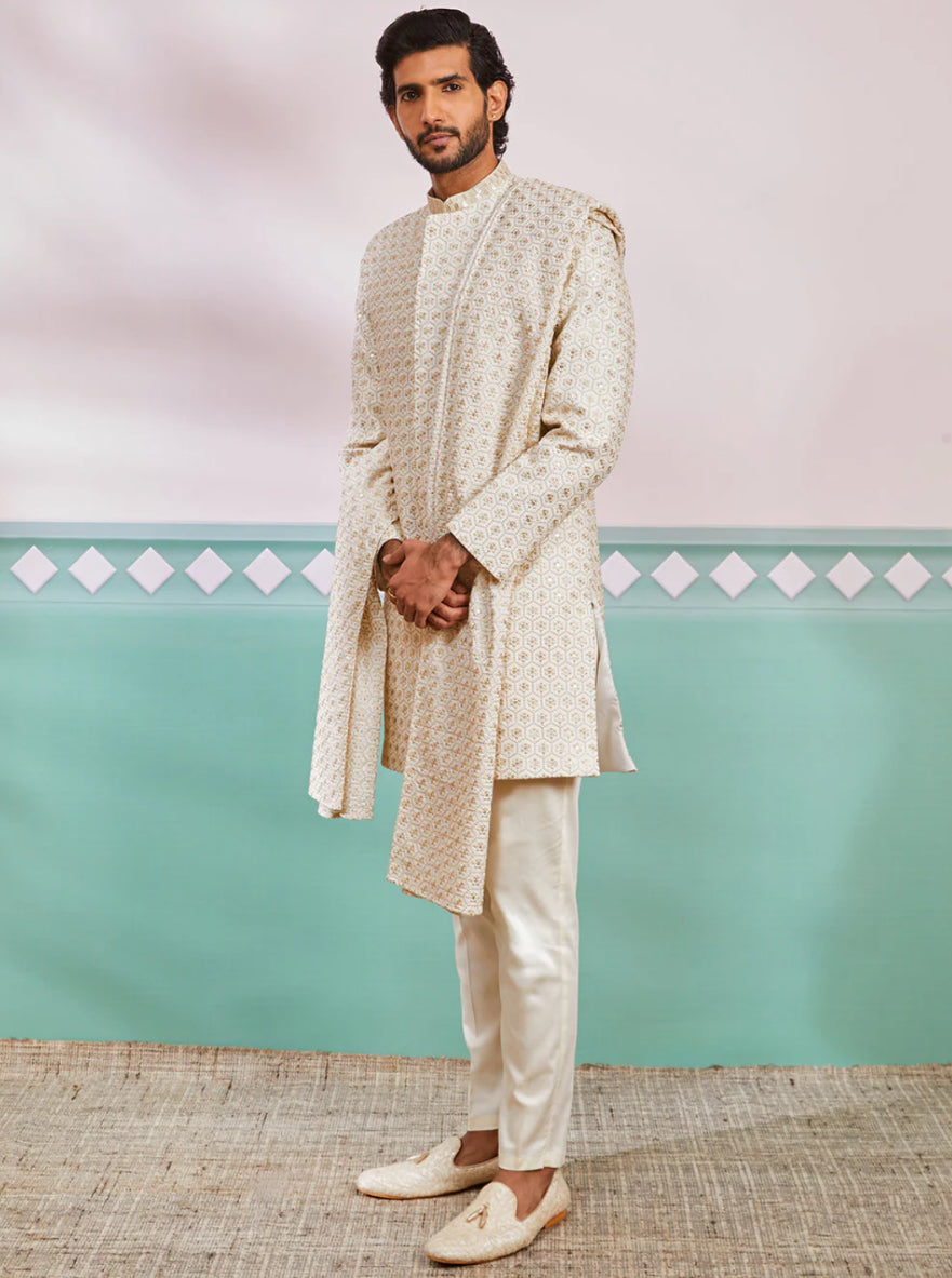 Ensemble Homme Kurta blanc cassé de célébration en rayon avec Dupatta et pantalon crème COLLECTION KABIR