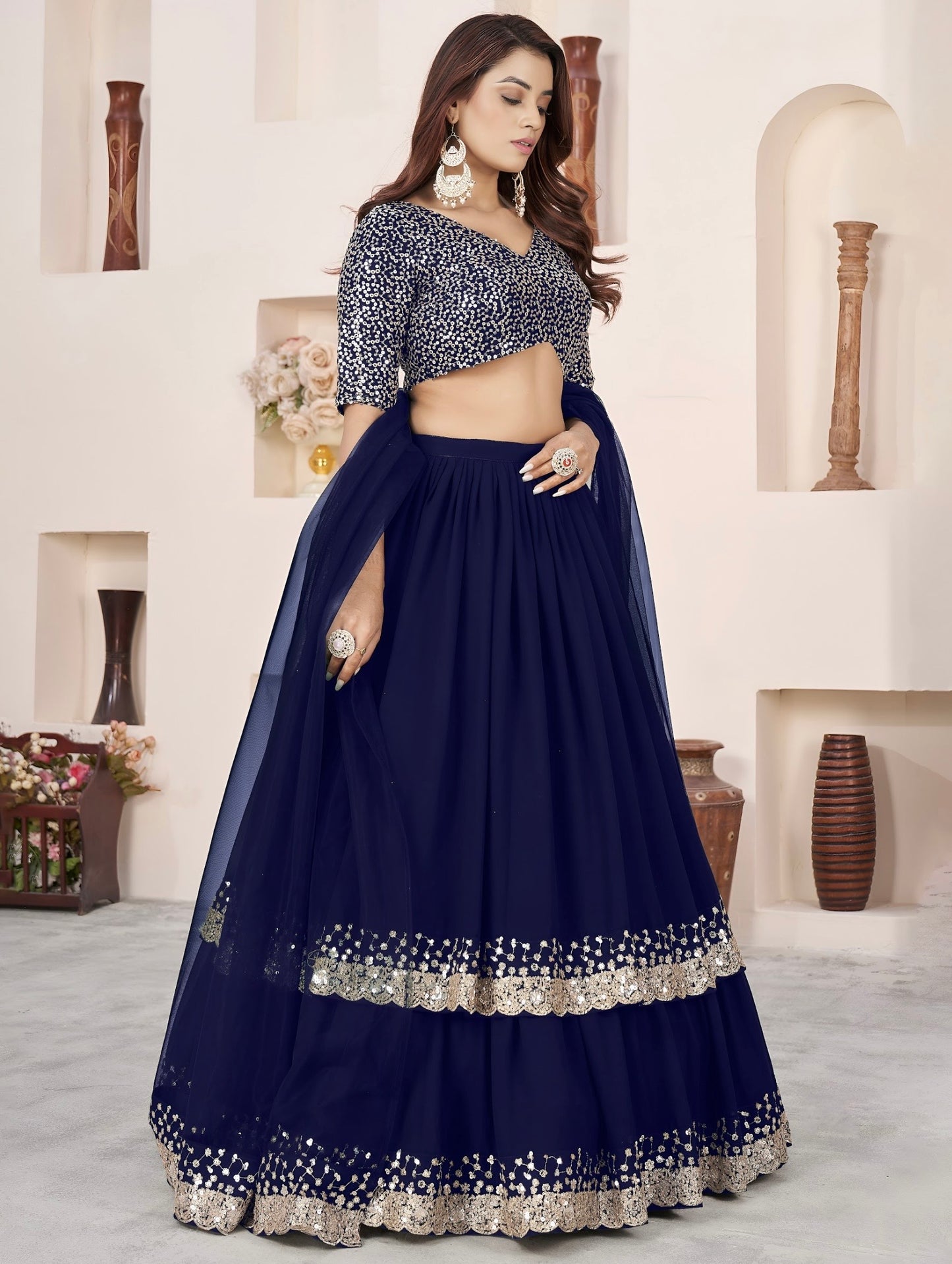 Lehenga bleu marine brillant de fête en georgette et broderies travaillées COLLECTION ANJALI