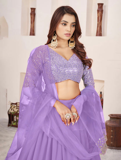 Lehenga violet lavande de fête en georgette et broderies travaillées COLLECTION ANJALI