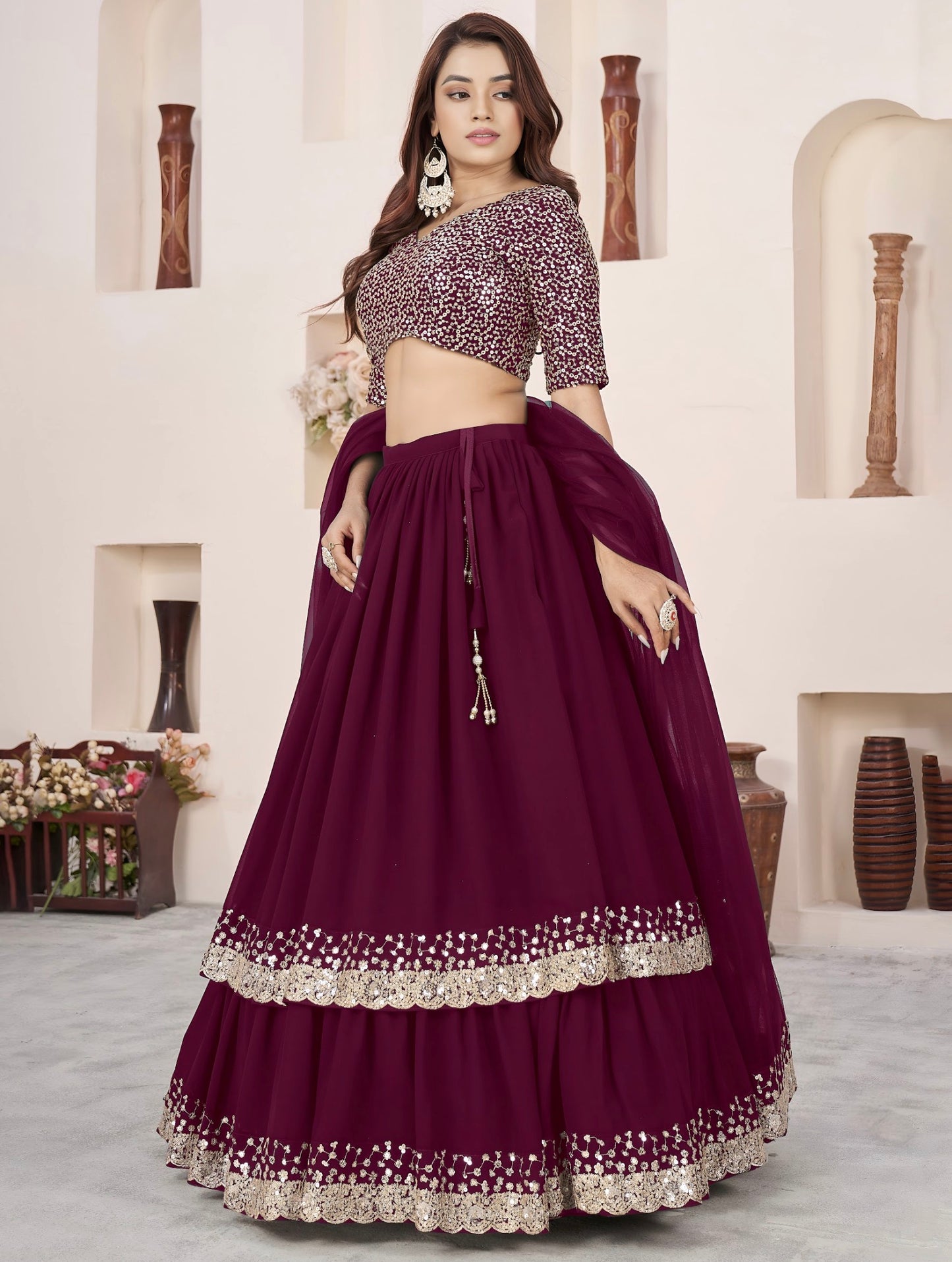Lehenga violet raisin foncé de fête en georgette et broderies travaillées COLLECTION ANJALI