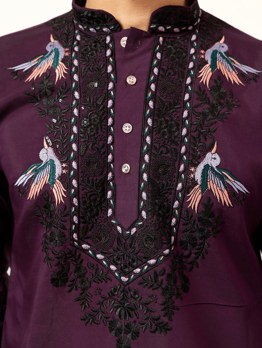 Ensemble Homme Kurta violet foncé et noir à motifs oiseaux doux avec dupatta COLLECTION AJIT