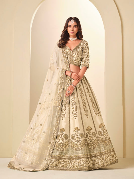 Lehenga beige crème en soie artificielle avec broderies scintillantes COLLECTION MELINA