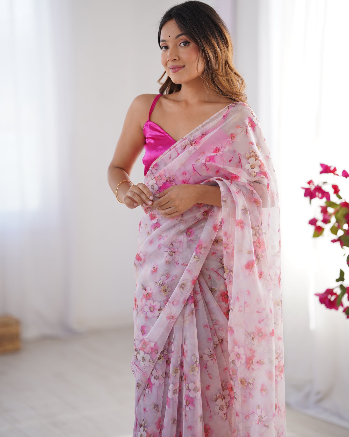 Sari moderne rose fuchsia deux tons fleuri COLLECTION ALANA