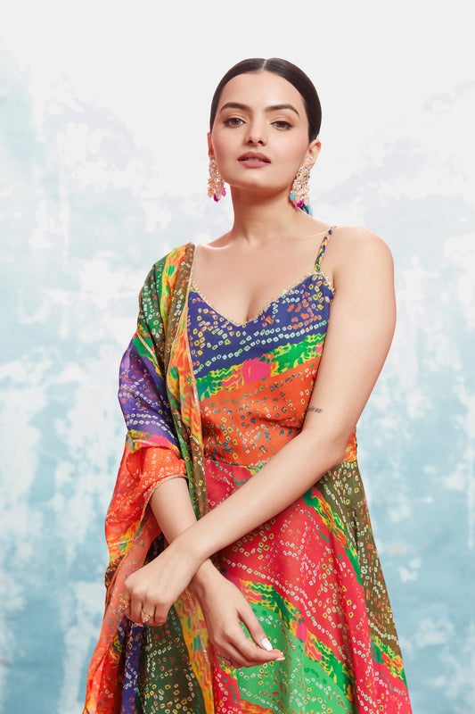Mehrfarbiges langes Georgette-Kleid mit Bandhani-Print und indisch-westlichem Dupatta