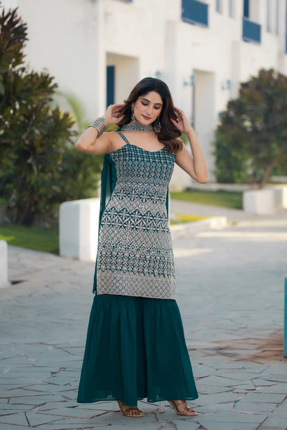 Salwar kameez bleu canard en georgette avec broderie à sequins