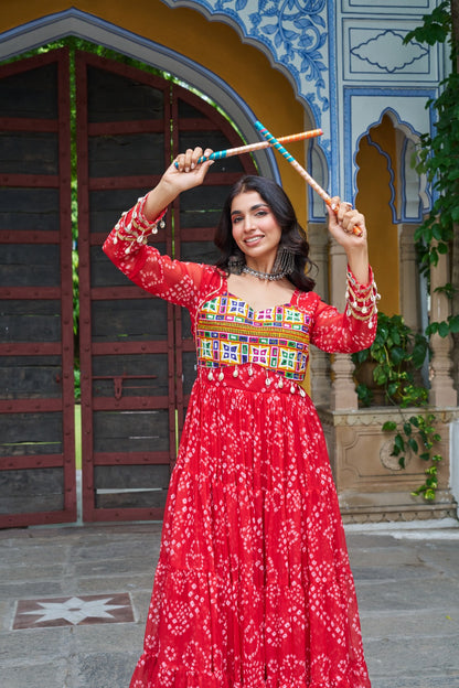 Eleganter rosa-grauer Braut-Lehenga mit Zarkan-Stickerei und Pailletten