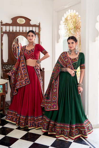 Lehenga de Navratri vert en soie imprimé Gamthi et Gota Patti COLLECTION SNEHA