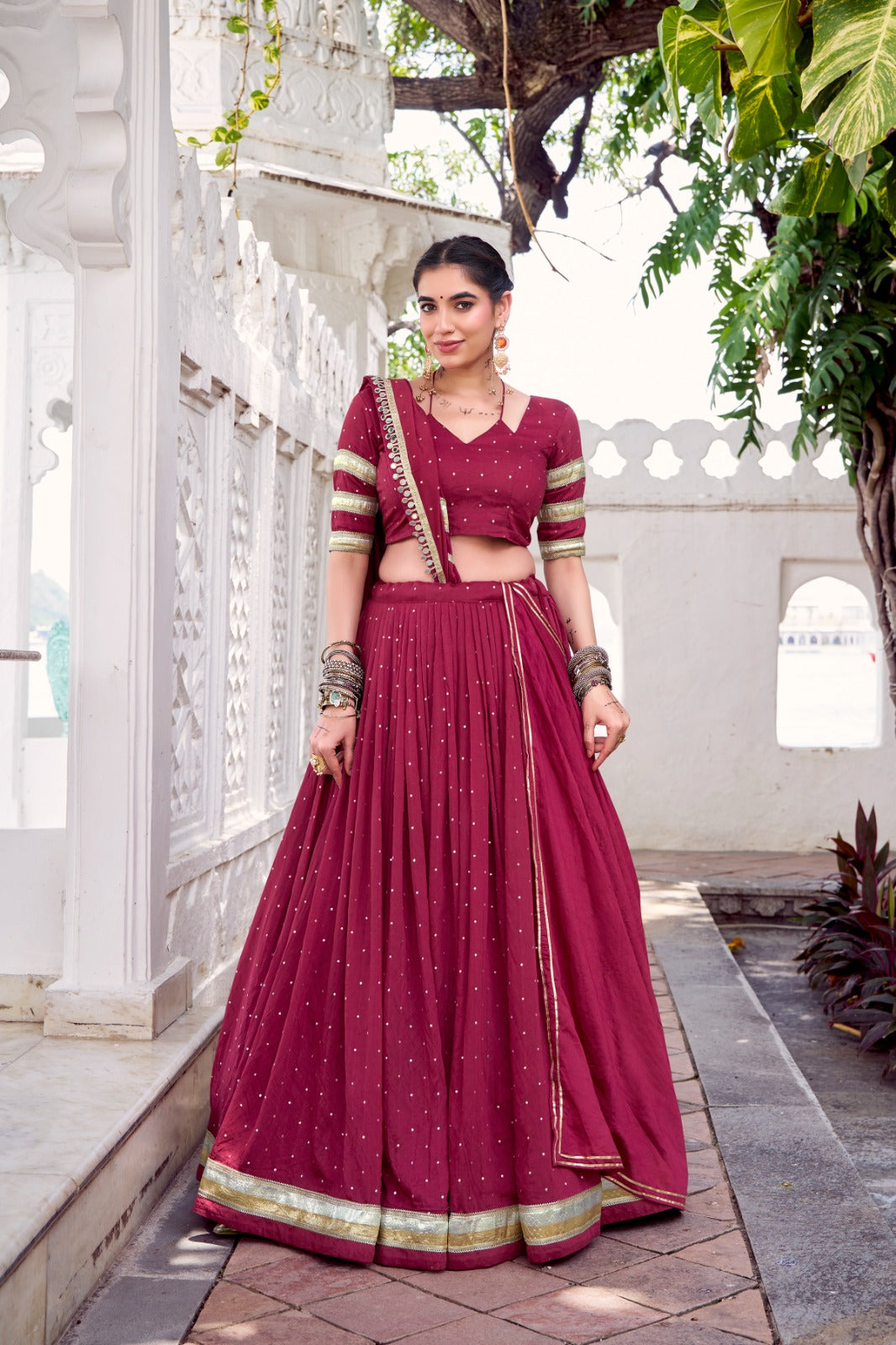 Lehenga de Navratri Chanderi JULLY rouge bordeau