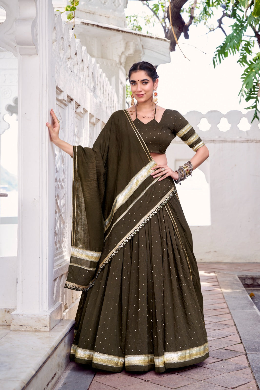 Lehenga de Navratri Chanderi JULLY vert kaki