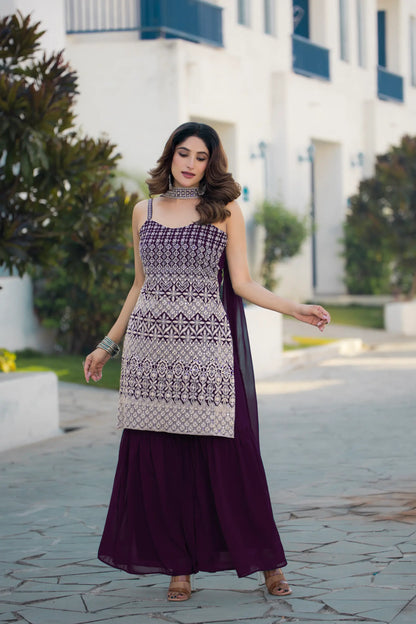 Salwar kameez bordeaux en georgette avec broderie à sequins