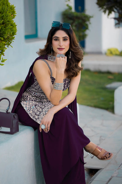 Salwar kameez bordeaux en georgette avec broderie à sequins