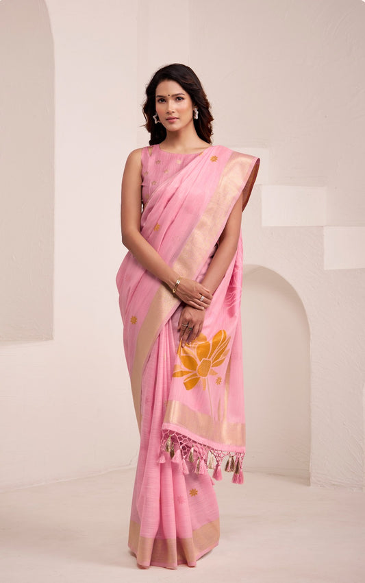 Sari rose clair aux motifs romantiques de fleurs COLLECTION ISHITA