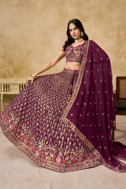 Lehenga violet foncé avec broderies romantiques de fleurs COLLECTION MONICA