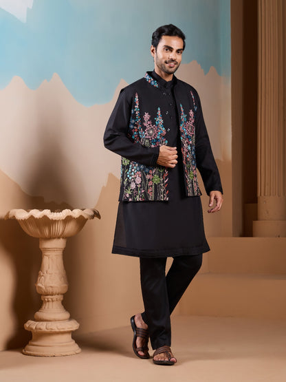 Ensemble Kurta Homme avec Veste Noir et broderies de fleurs romantiques COLLECTION ARVIN
