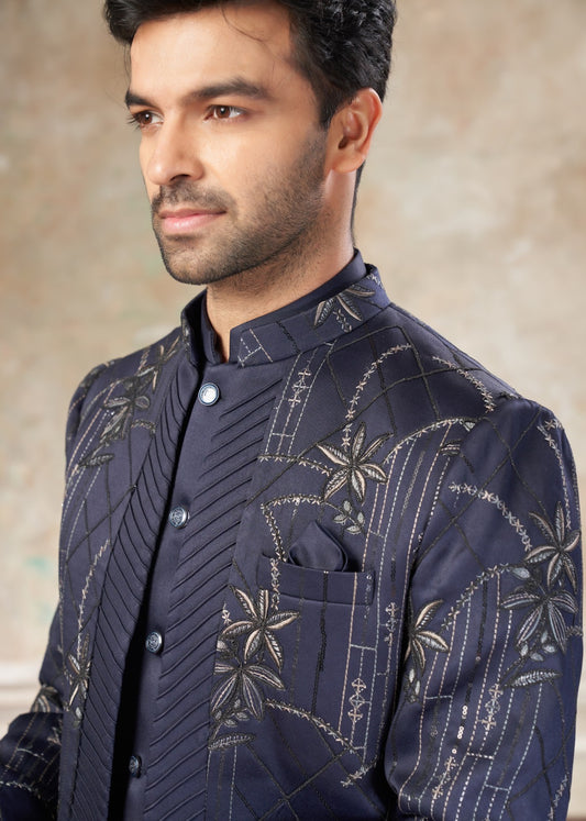 Ensemble Homme Costume Jodhpuri Bleu Marine Détails brillants Avec Poche Sur Veste Haut de Gamme en Terry Rayon, Broderies et Sequins COLLECTION KANWAR