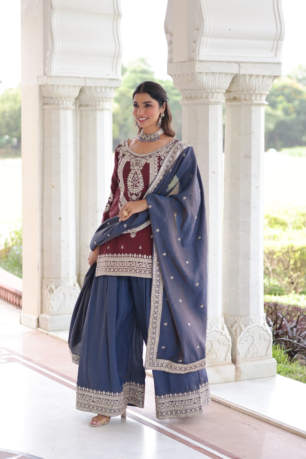 Ensemble Salwar Sharara Marron Bordeaux et Bleu foncé et COLLECTION SARRA
