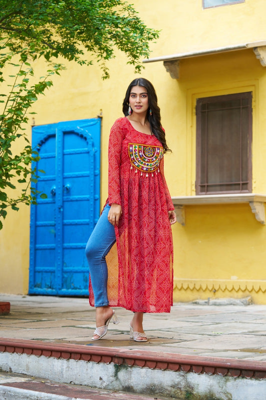 Eleganter rosa-grauer Braut-Lehenga mit Zarkan-Stickerei und Pailletten