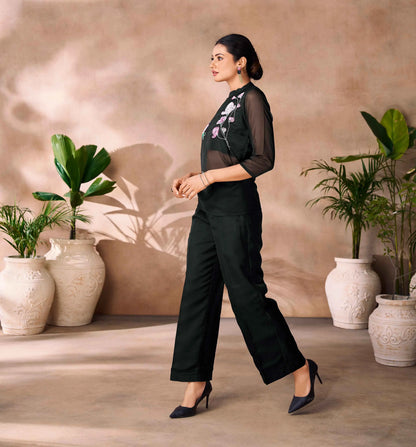 Schwarzes, indo-westliches Organza-Set mit Blumenmuster im modischen Stil mit feiner Handarbeit