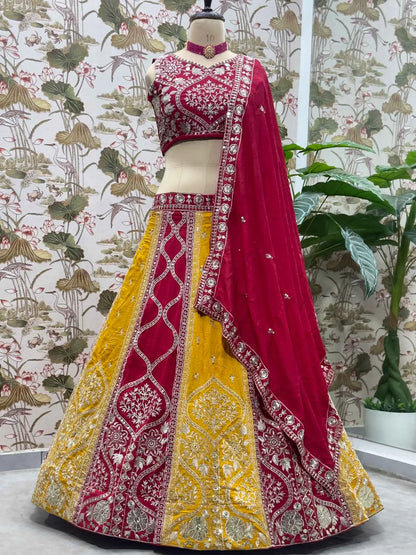 Ensemble Lehenga rouge et jaune avec broderie et sequins