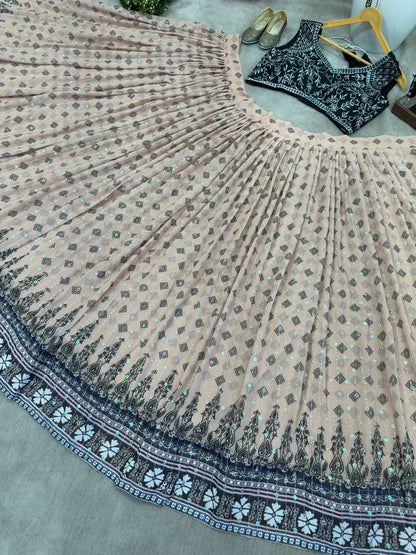 Lehenga choli noir et rose clair à imprimé digital avec broderie