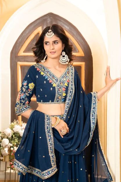Lehenga bleu Nil en georgette avec broderie multicolore en fils, travail de codage et sequins