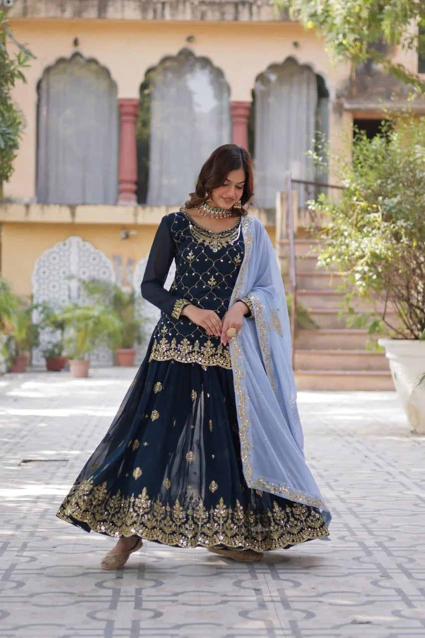 Entenblaues Palazzo-Kurti-Set mit Paillettenstickerei und kontrastierendem Dupatta