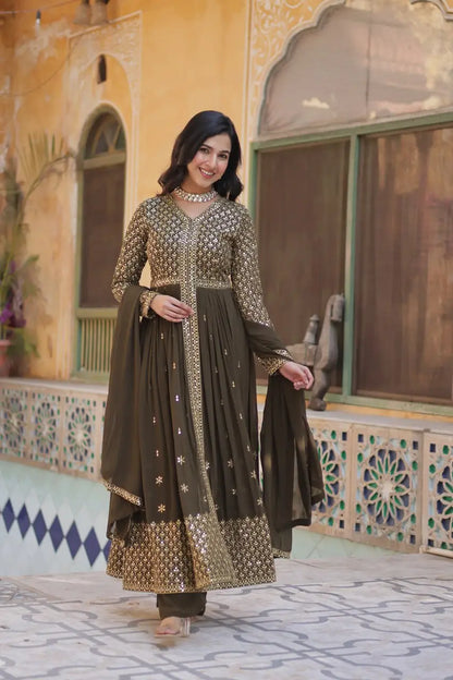 Robe Longue Vert Empire en Georgette avec Broderies de Sequins