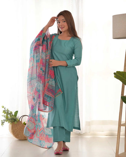 Salwar suit droit en viscose bleu scarabée avec dupatta imprimé floral multicolore