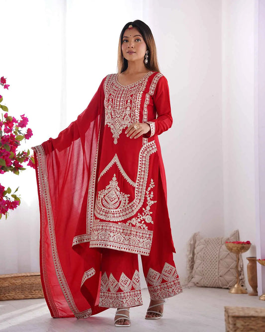 Roter Milano Vichitra Seiden-Salwar Kameez mit Paillettenstickerei und Dupatta