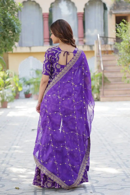 Ensemble Salwar Suit Jacquard en Georgette Iris Violet Pourpre avec Dupatta