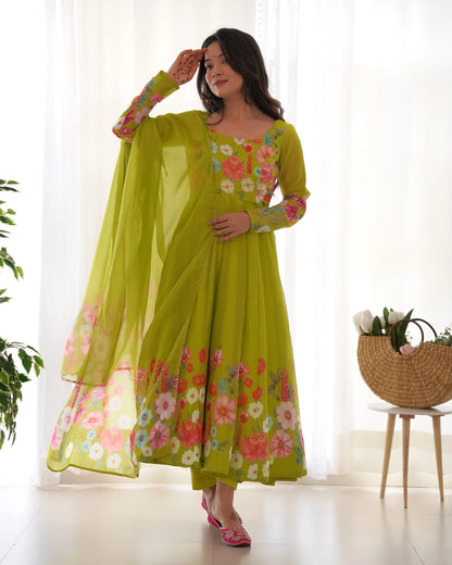 Robe longue en organza vert Liril à imprimé floral multicolore avec dupatta
