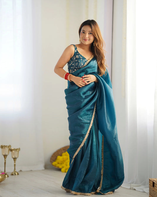Gebrauchsfertiger Sari aus Goldstoff in Crush Teal Blue (gebrauchsfertig)