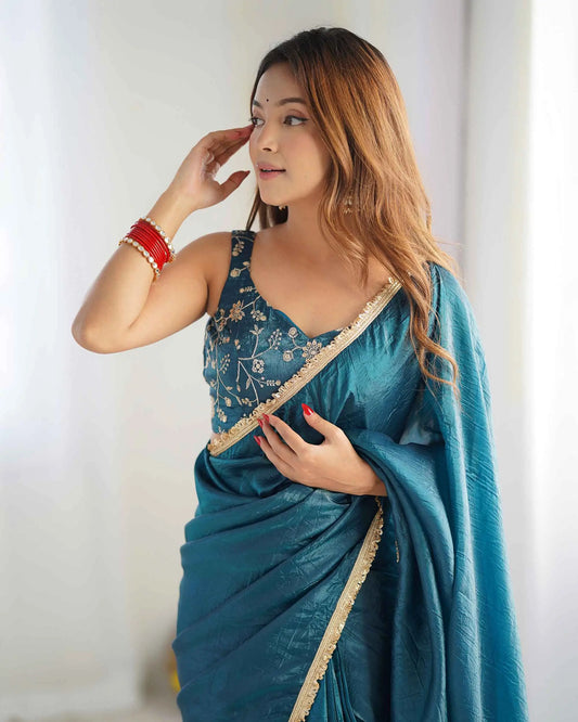 Gebrauchsfertiger Sari aus Goldstoff in Crush Teal Blue (gebrauchsfertig)
